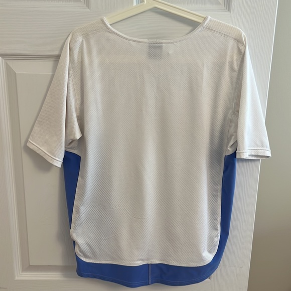 Nike SphereDry Workout Top - Picture 2 of 7